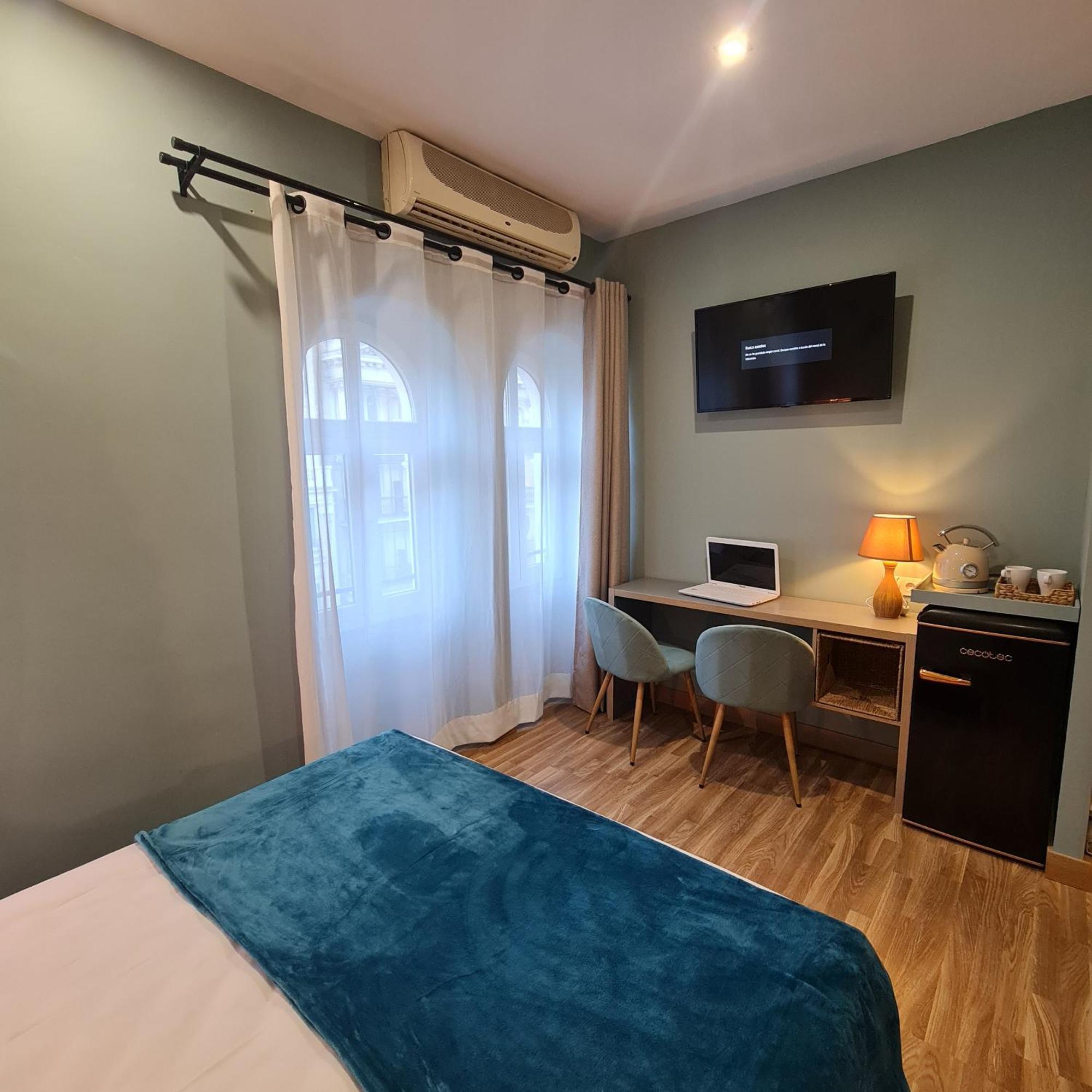 Luxury Green Hostal Madrid Gran Via Eksteriør billede