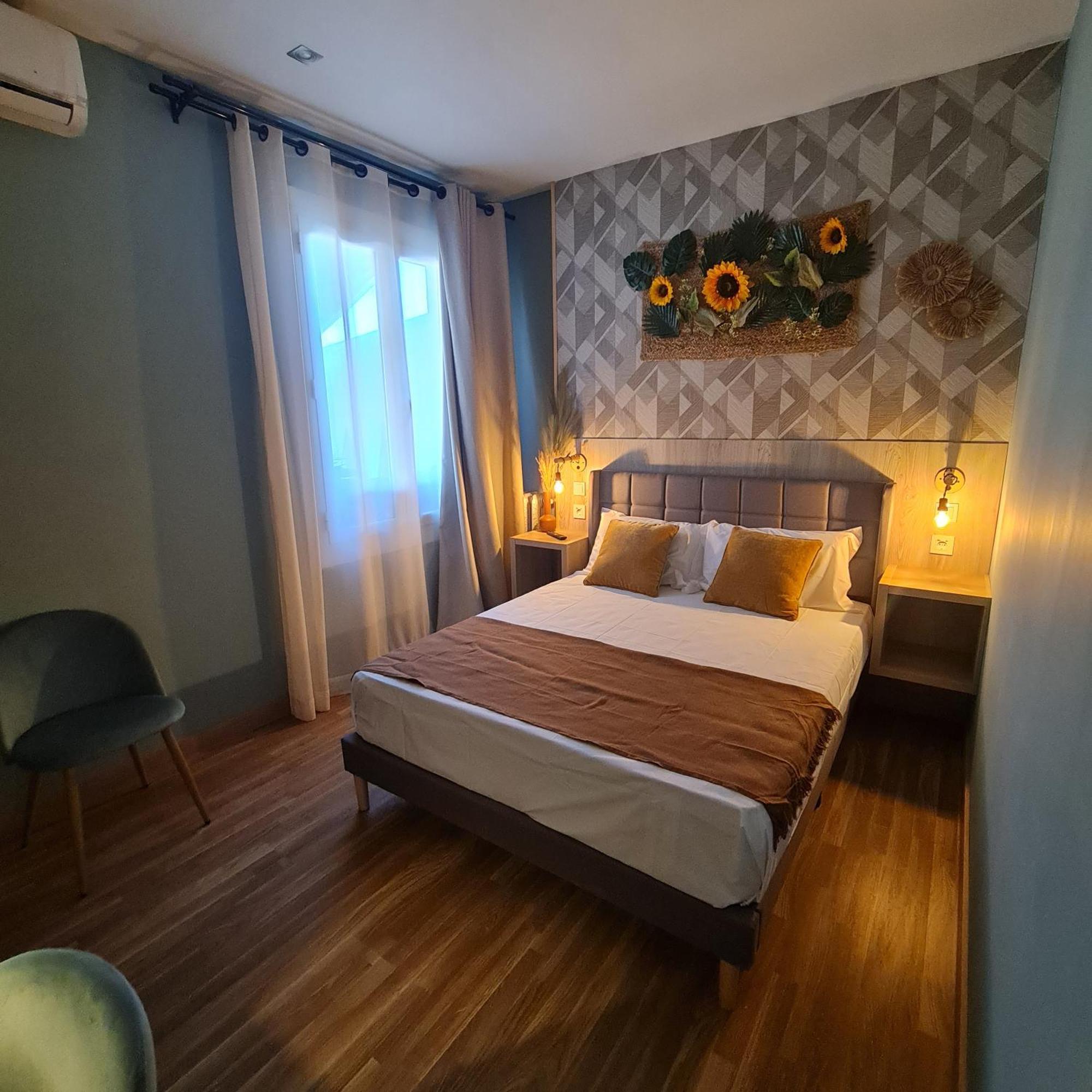 Luxury Green Hostal Madrid Gran Via Eksteriør billede