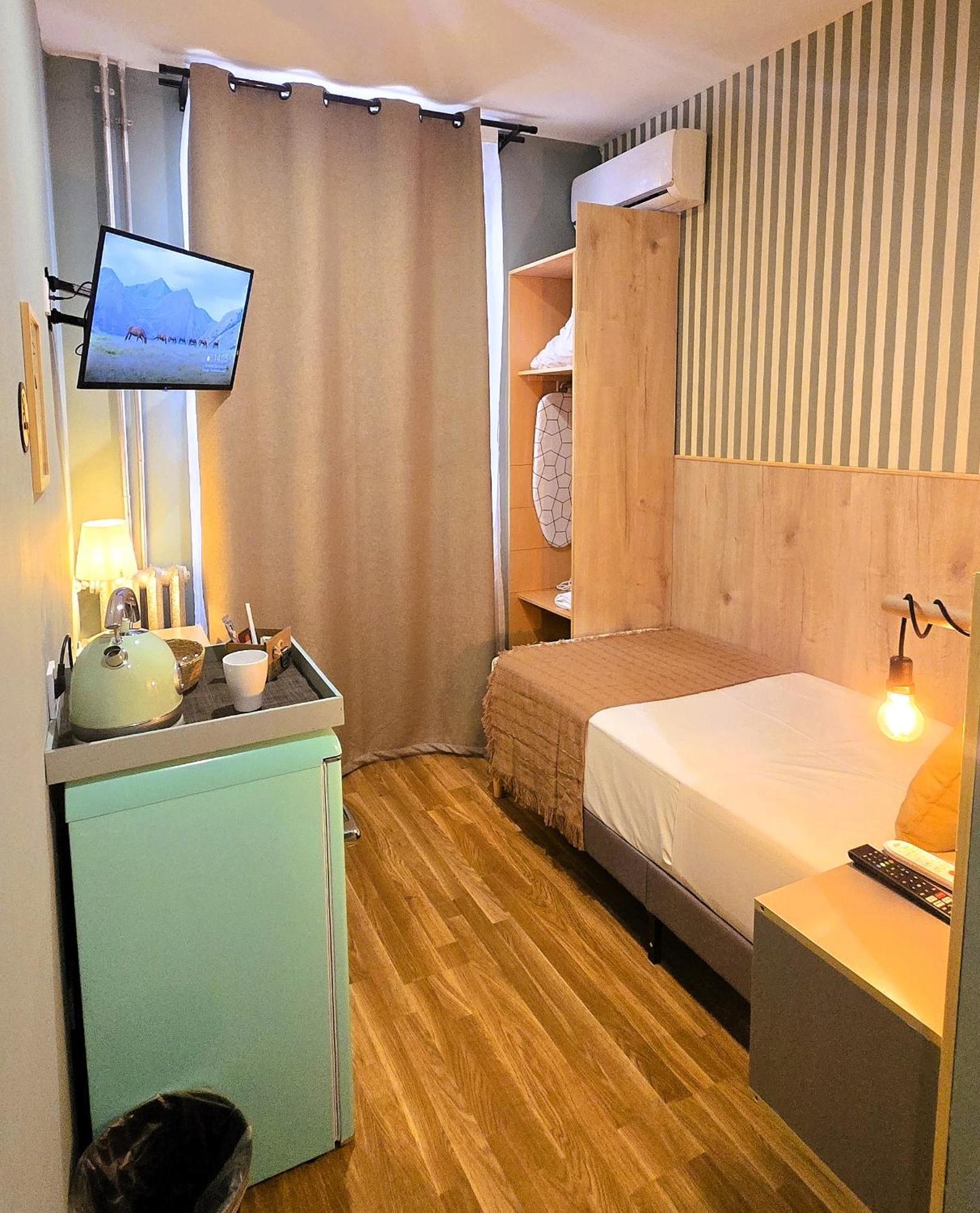 Luxury Green Hostal Madrid Gran Via Eksteriør billede